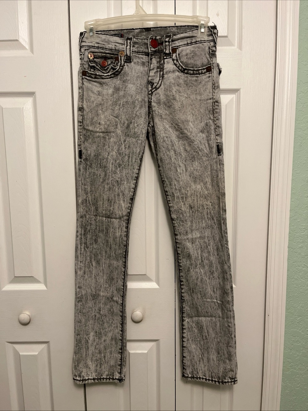 True Religion Men’s Acid-Wash Gray Skinny Jeans